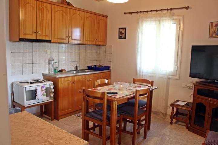 Guesthouse "Athina" Elliniko  Extérieur photo